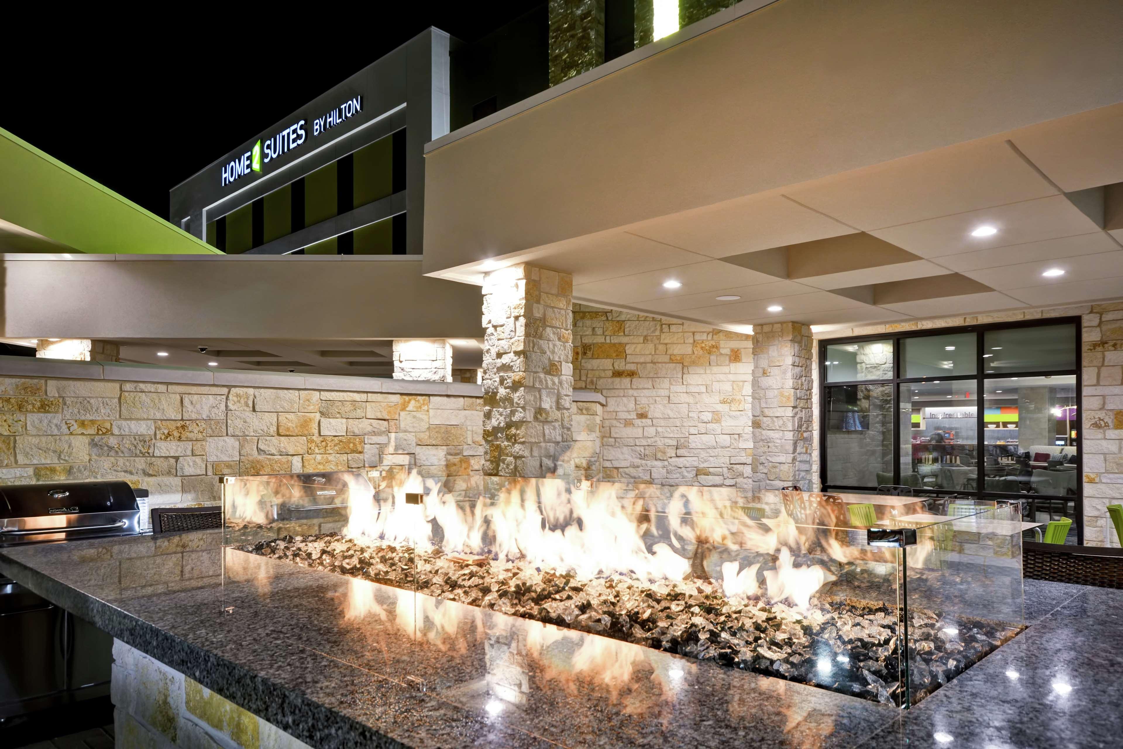 Home2 Suites Plano Legacy West Екстер'єр фото