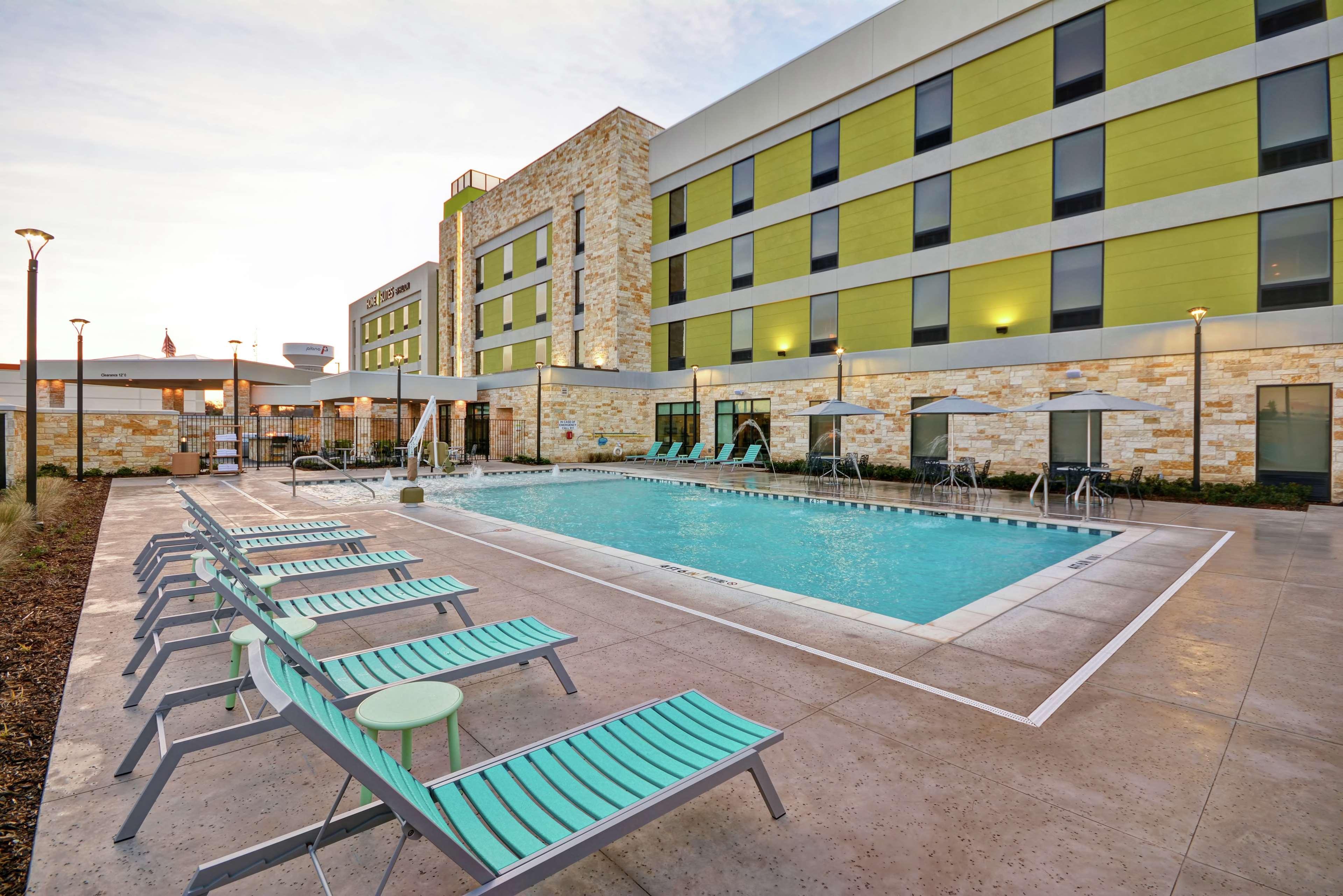 Home2 Suites Plano Legacy West Екстер'єр фото