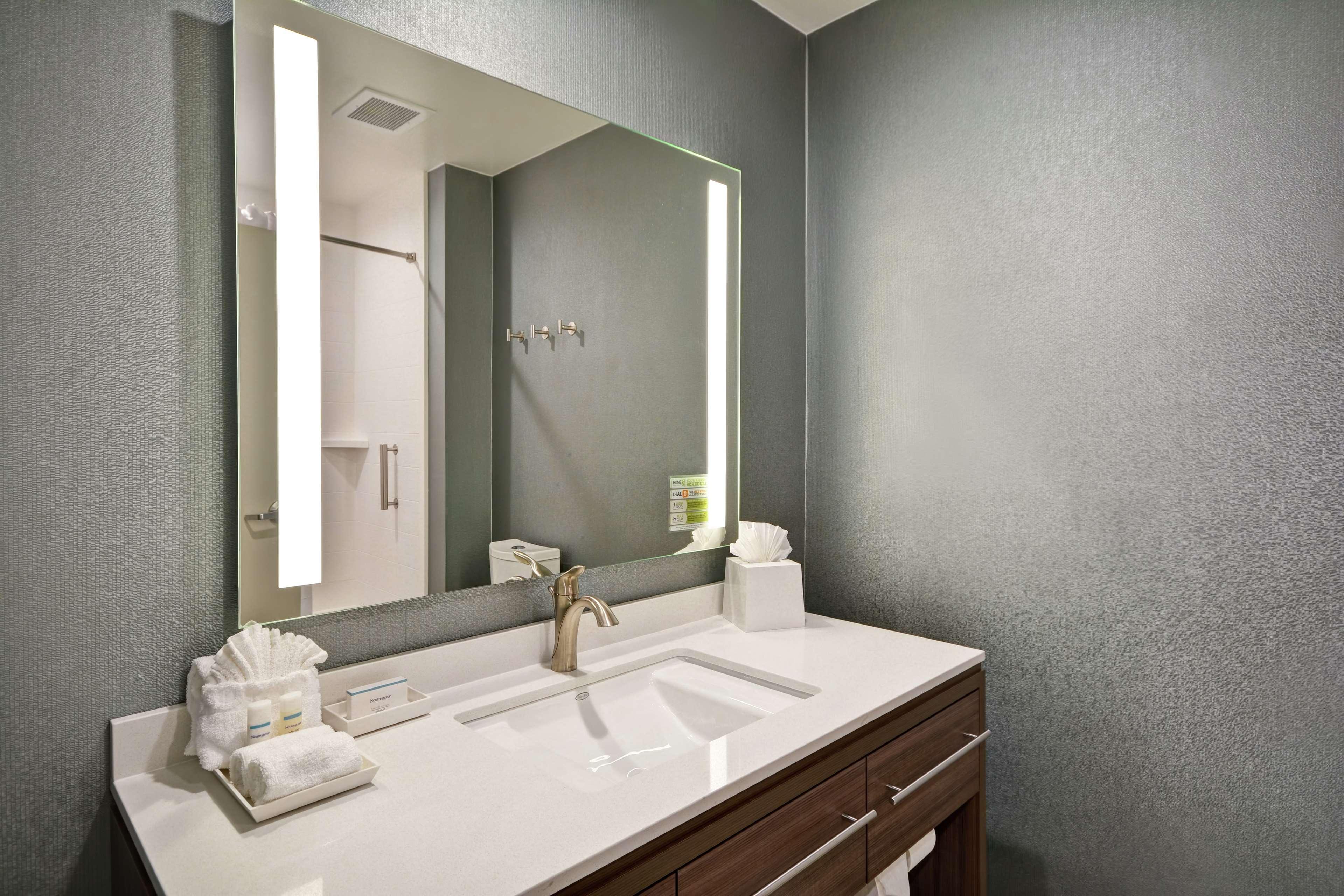 Home2 Suites Plano Legacy West Екстер'єр фото