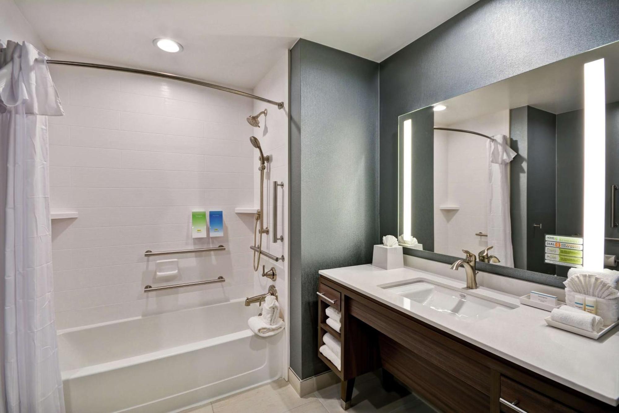 Home2 Suites Plano Legacy West Екстер'єр фото