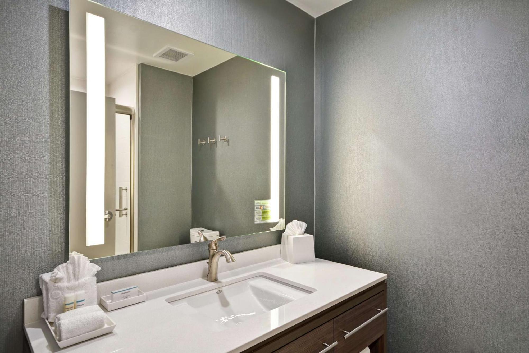 Home2 Suites Plano Legacy West Екстер'єр фото