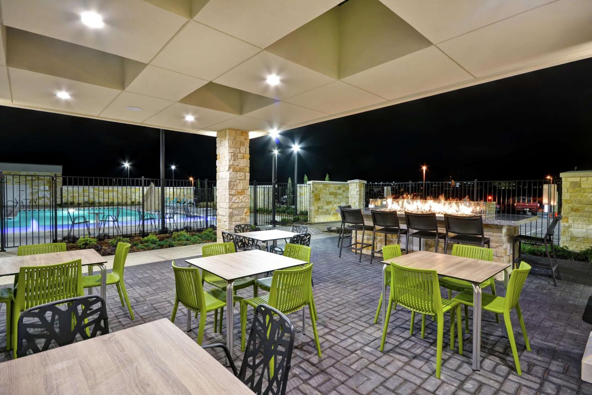 Home2 Suites Plano Legacy West Екстер'єр фото
